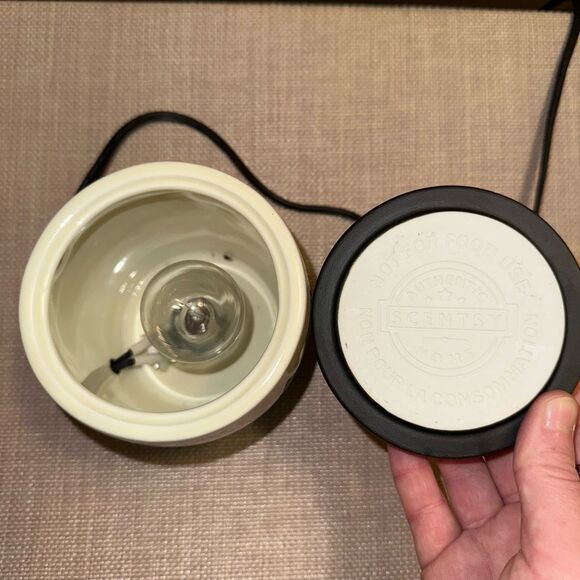 Scentsy Retired Yukon Moose Woods Trees Silhouette Wax Warmer Regular Size EUC - Picture 3 of 8